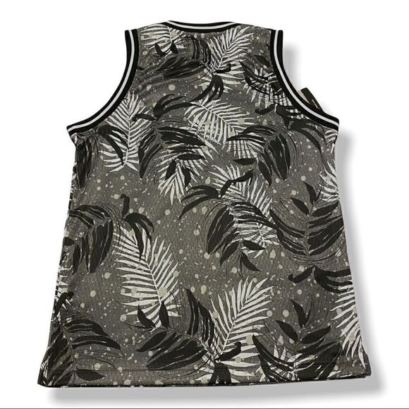 Nike Air Jordan Wings “Floral” Jersey Top size Medium - Picture 5 of 7